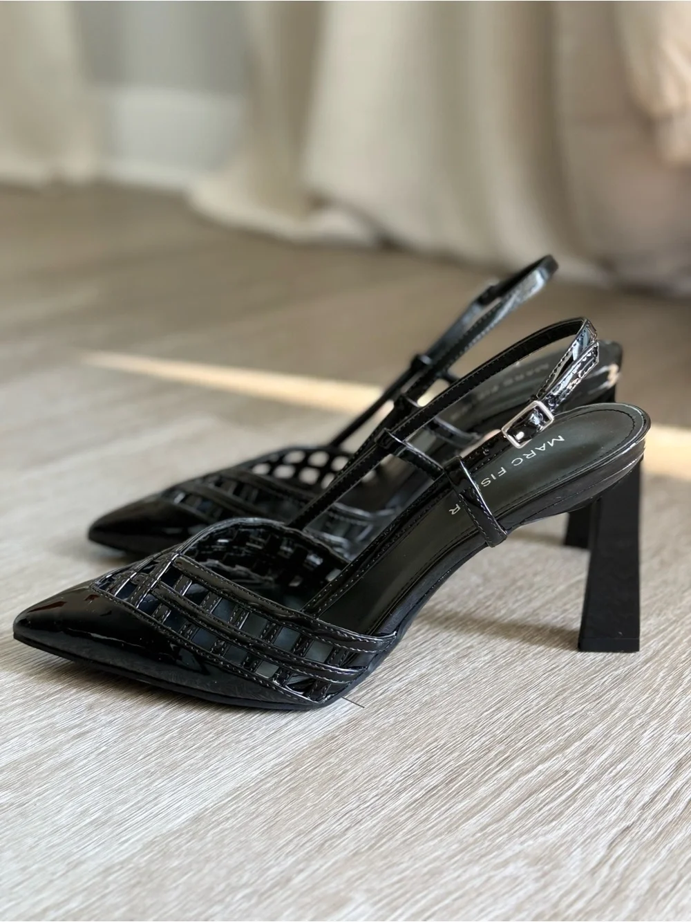 Marc Fisher elegant pointed